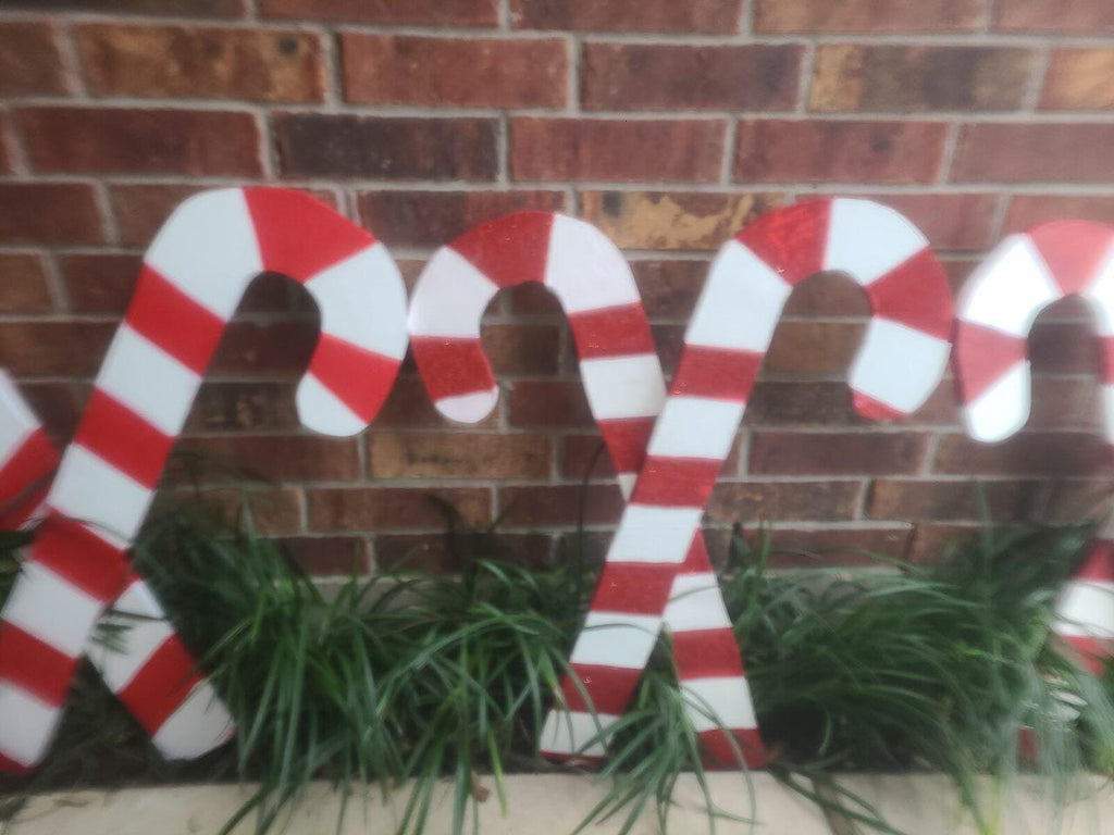 Painted Wooden Christmas Candy Cane – Outdoor Yard Decoration