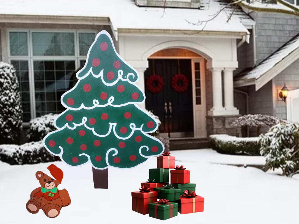 Christmas Tree With Red Ornaments  Wooden Yard Christmas All Weather Decoration – Hardware and Posts incl. - Easy setup- sealed