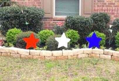 Red White Blue Yard Stars: Patriotic Pathway Markers